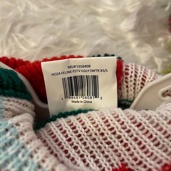 Adorable Christmas Sweater for Cats!  Size XS/S   NWT - Picture 4 of 7